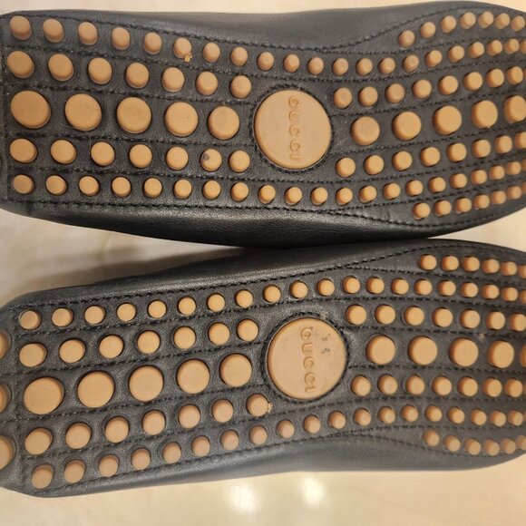 Gucci Black Loafer Slip Ons Pebble Sole - Picture 5 of 7